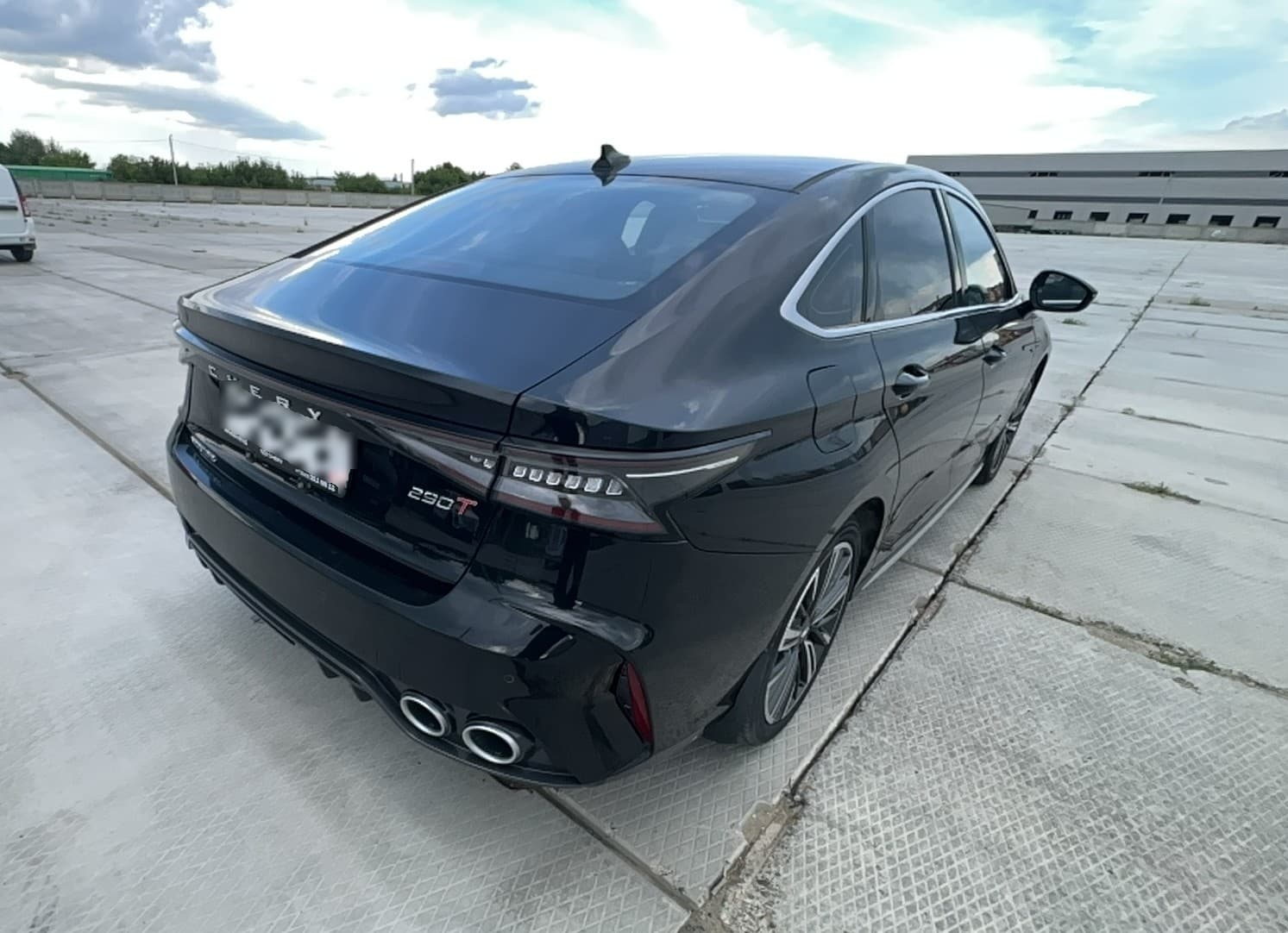 Chery ARRIZO 8 - 3