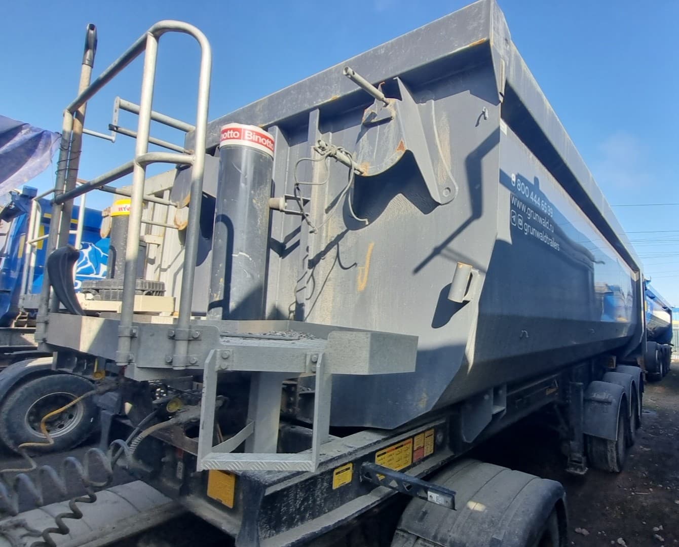 Grunwald 9453 Полуприцеп самосвальный - 1