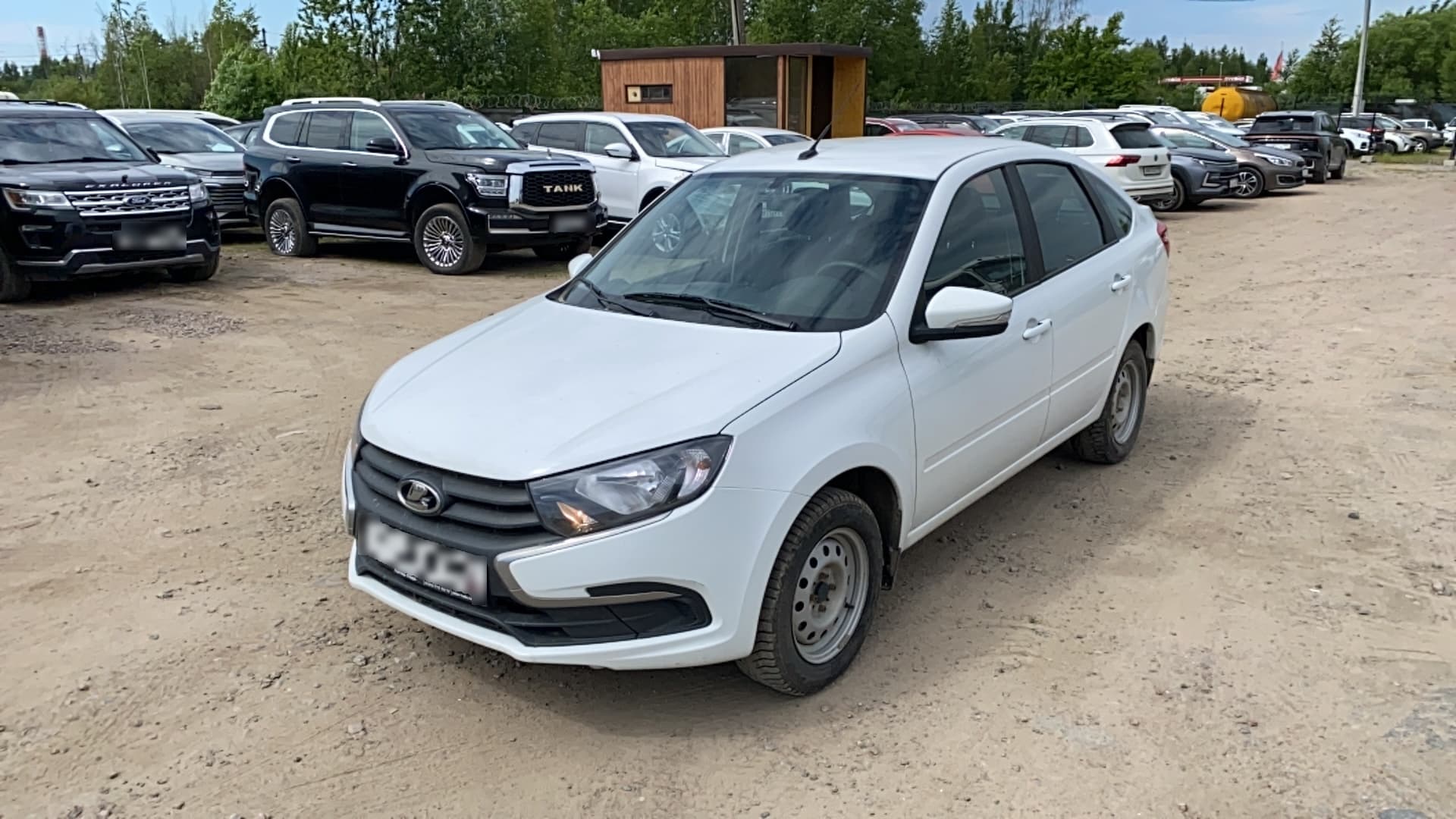 Lada Granta лифтбек - 1
