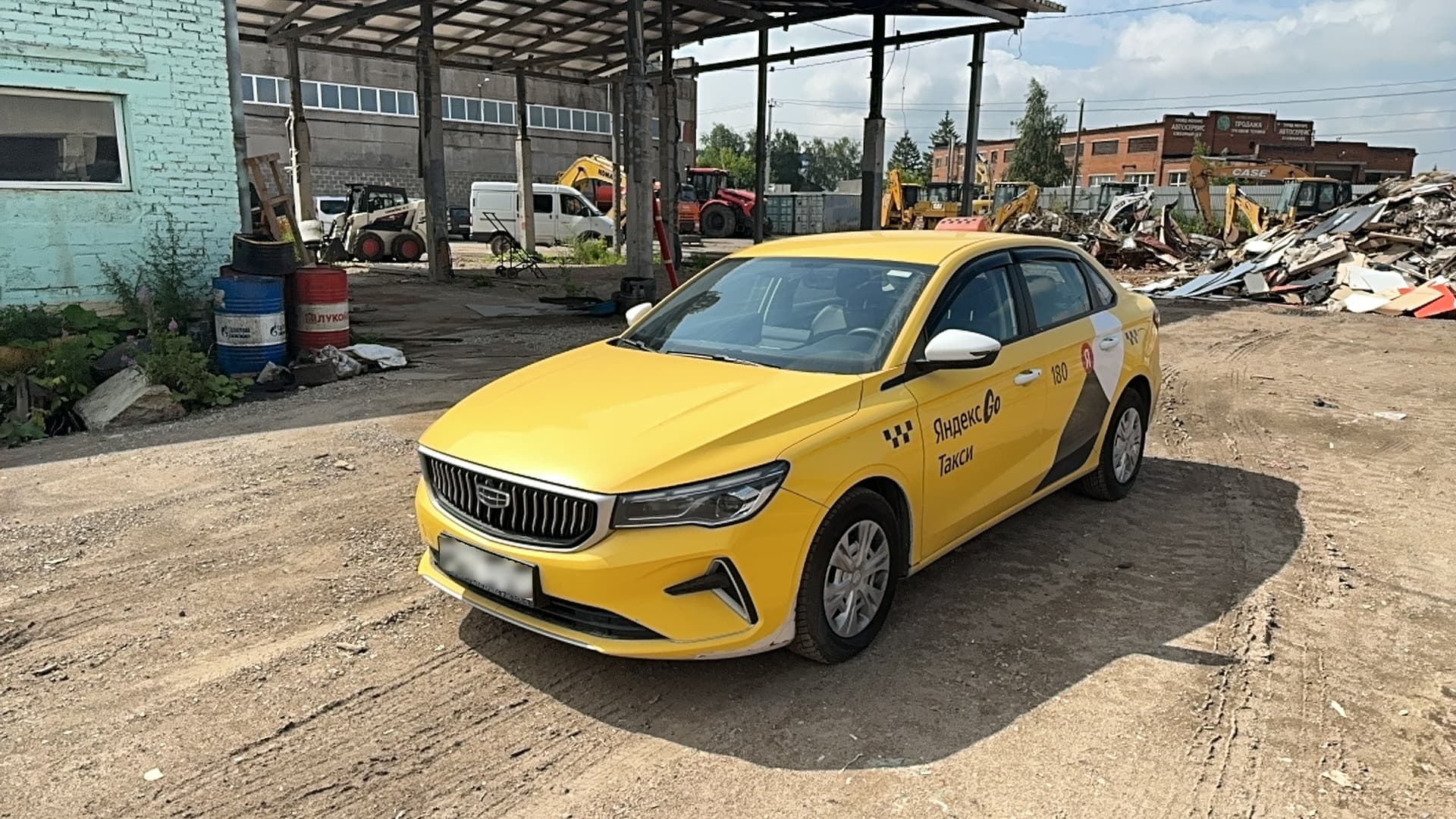 Geely EMGRAND - 1