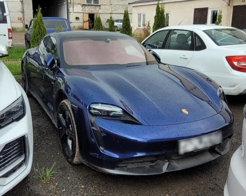 Porsche Taycan - 2
