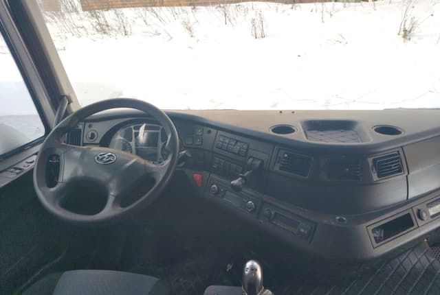Hongyan CQ* 4x2 Седельный тягач - 5