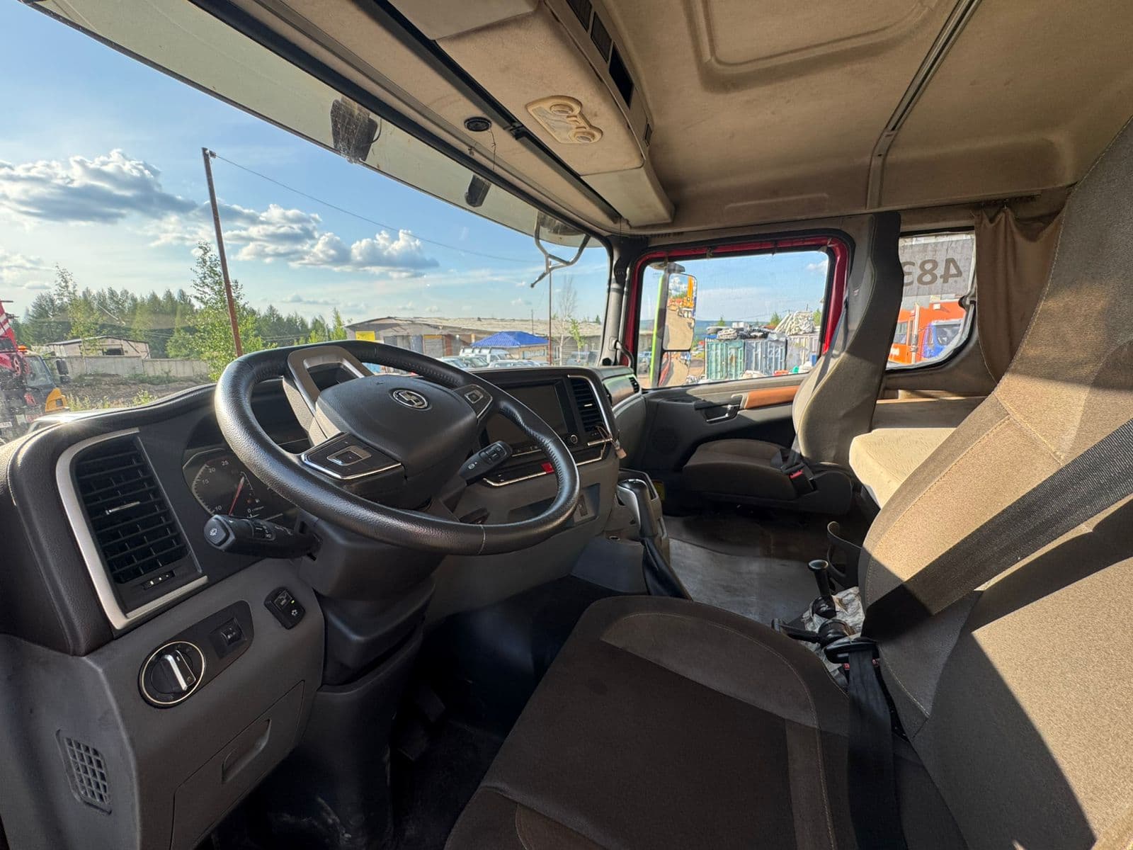 Shacman (Shaanxi) SX* 8x4 Самосвал - 5