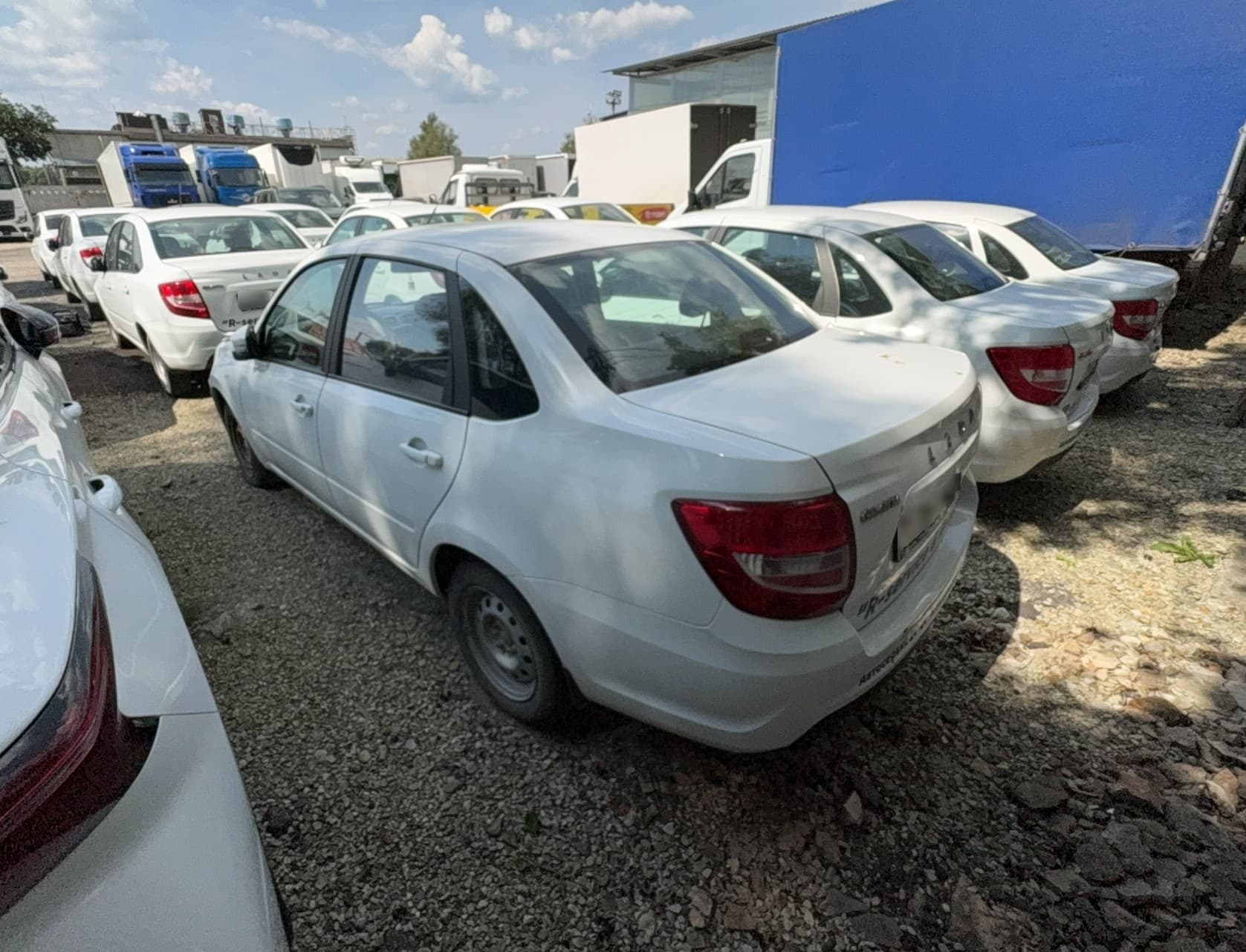 Lada Granta седан - 4