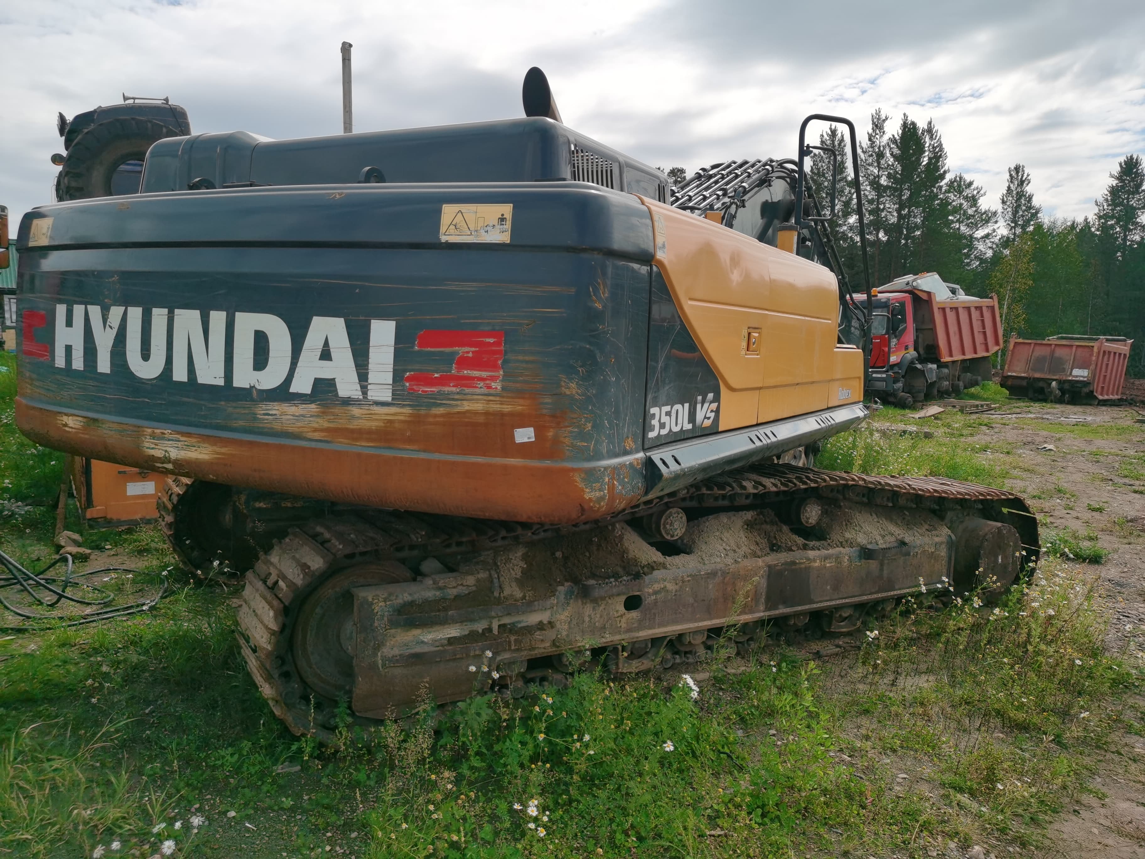 Hyundai R350 Экскаватор - 3