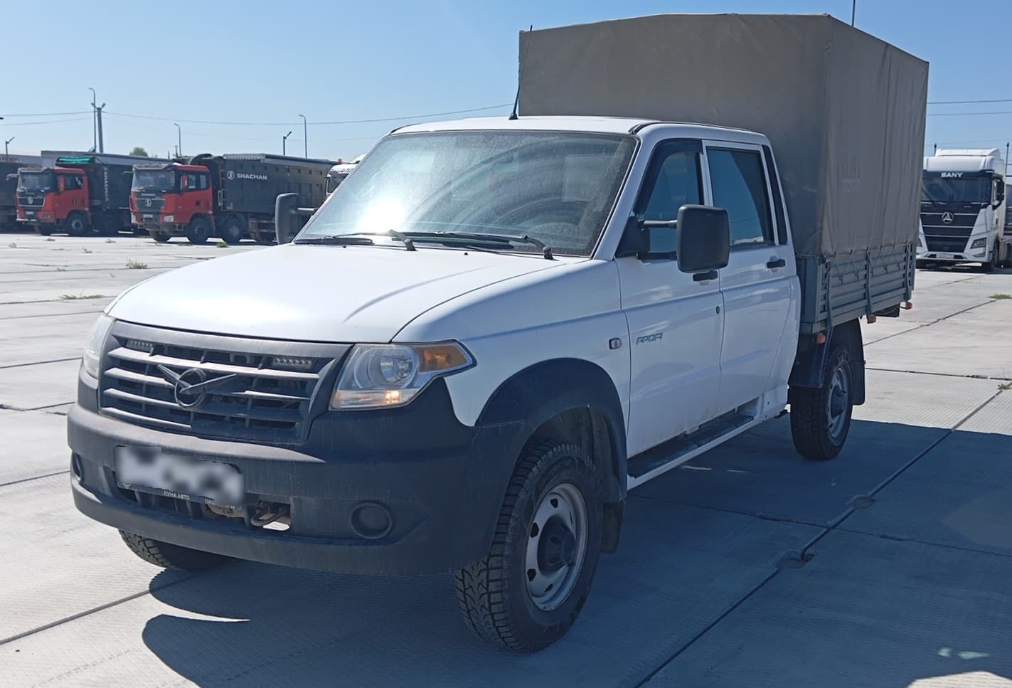 UAZ Profi - 1