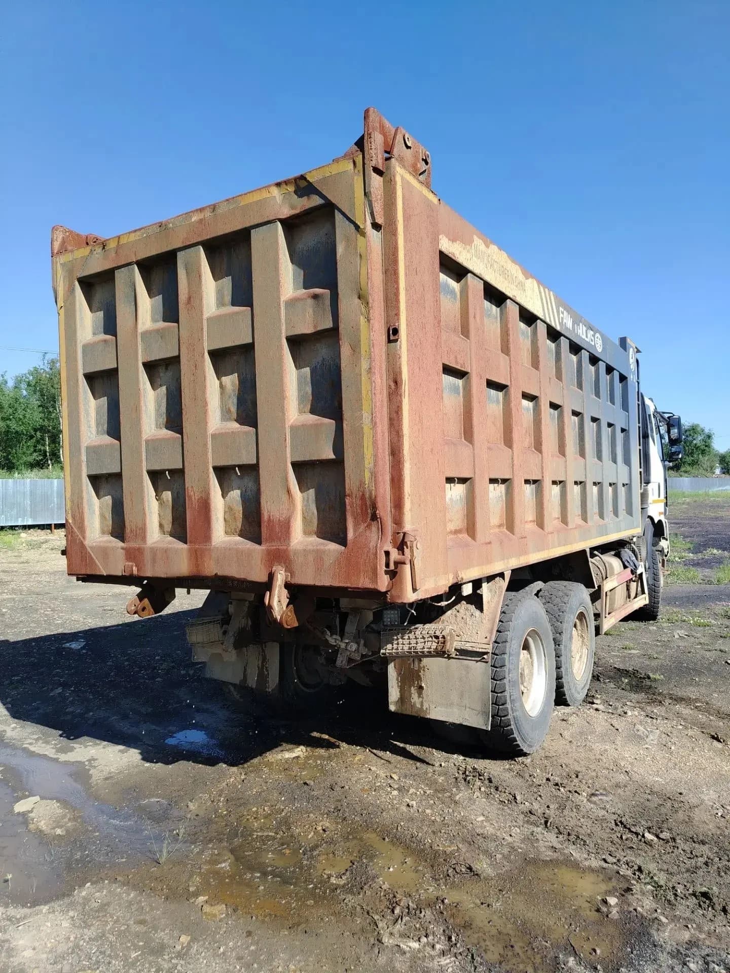 FAW J6* 6х4 Самосвал - 3