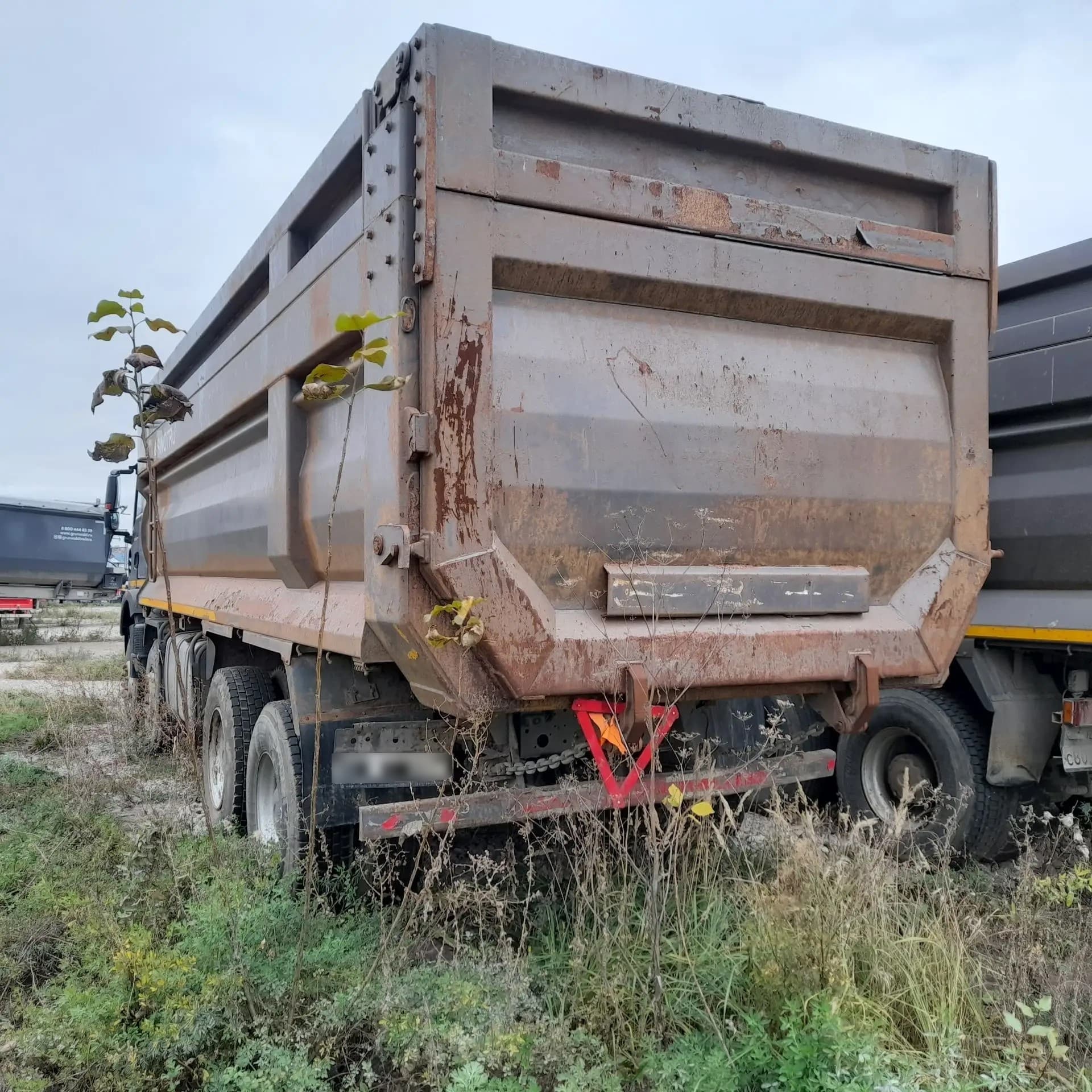 Howo T5G 8x4 Самосвал - 4