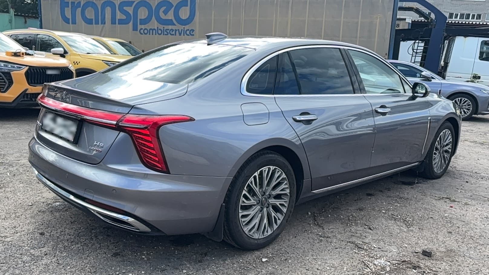 FAW HONGQI H5 - 3