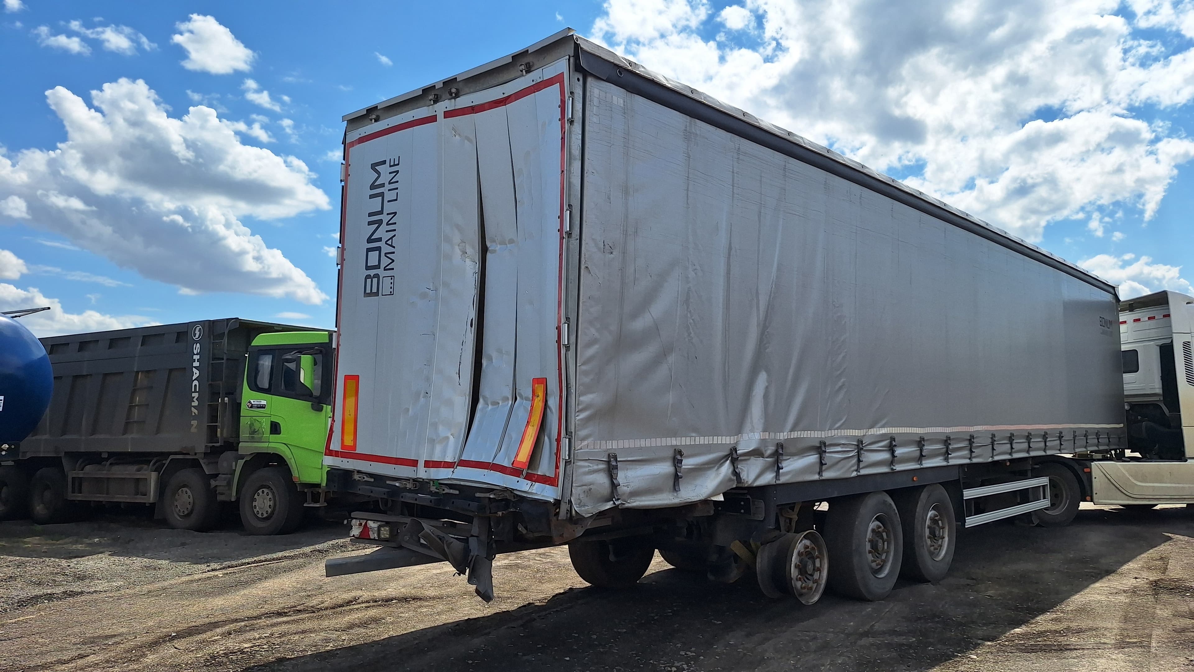 Bonum 9142* Полуприцеп шторный - 2