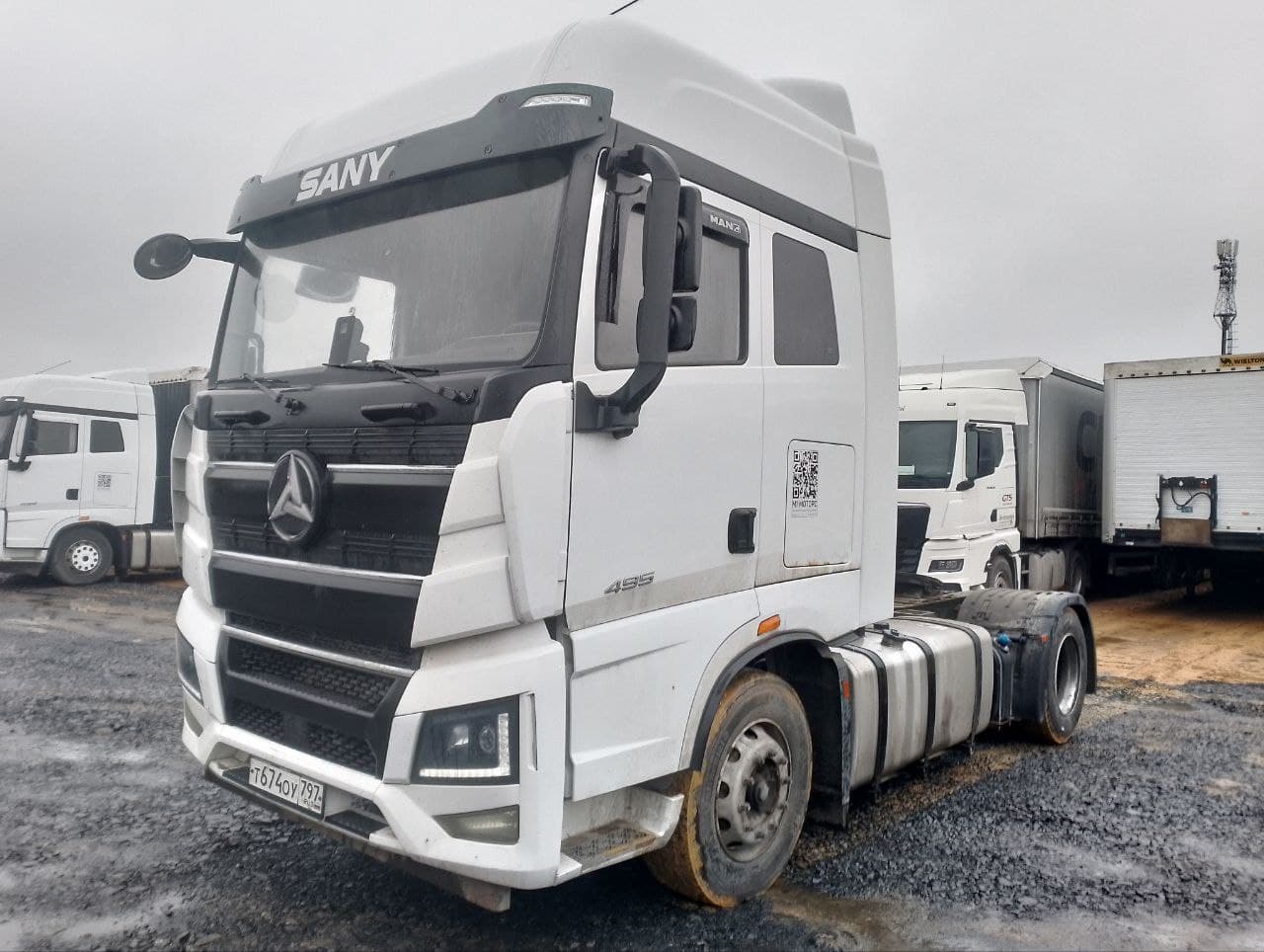 Sany D* 4x2 Седельный тягач - 1