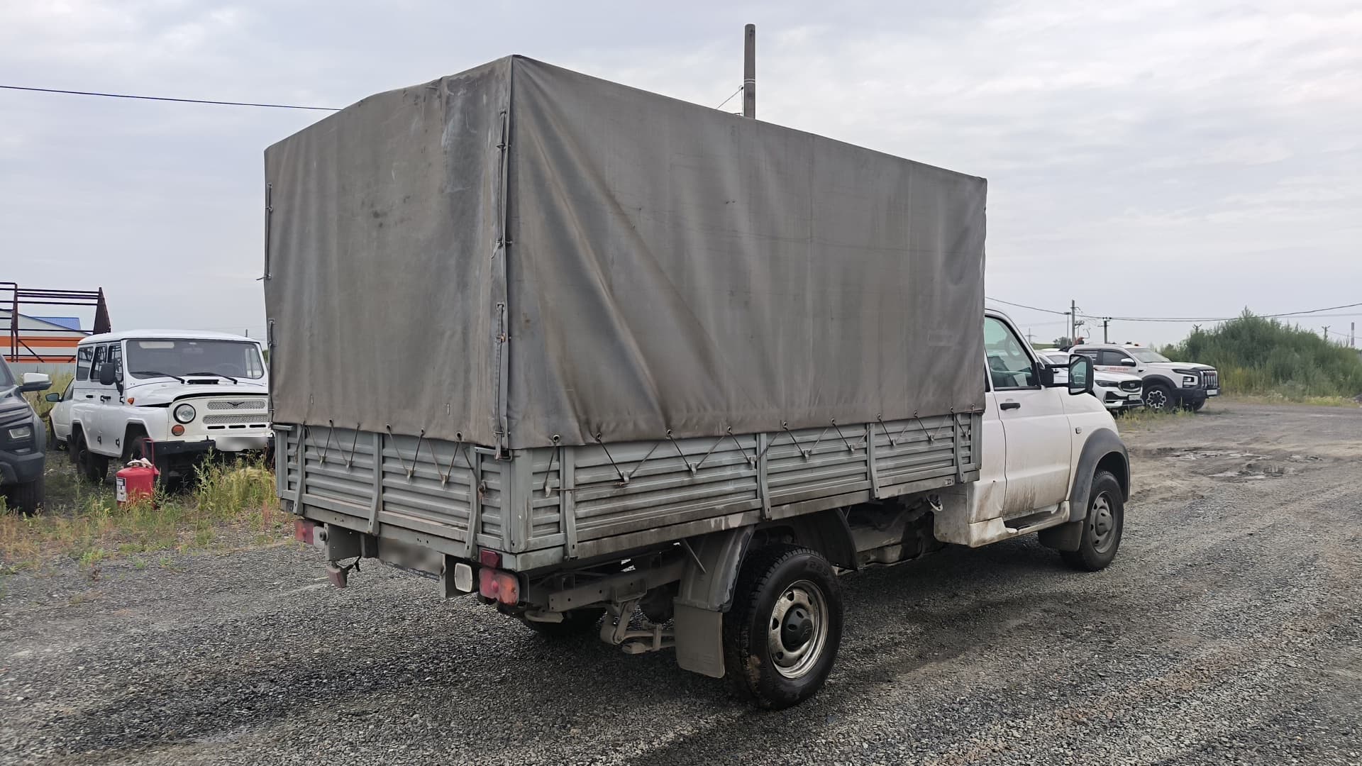 UAZ Profi - 3