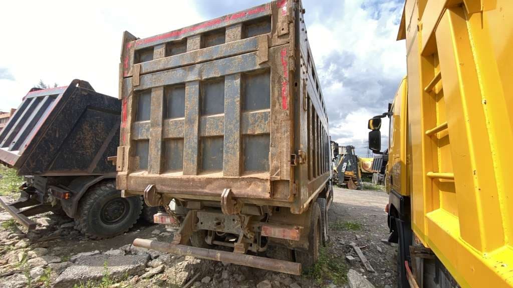 Shacman (Shaanxi) SX* 6x4 Самосвал - 3
