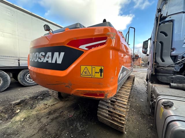 Doosan DX200 Экскаватор - 3