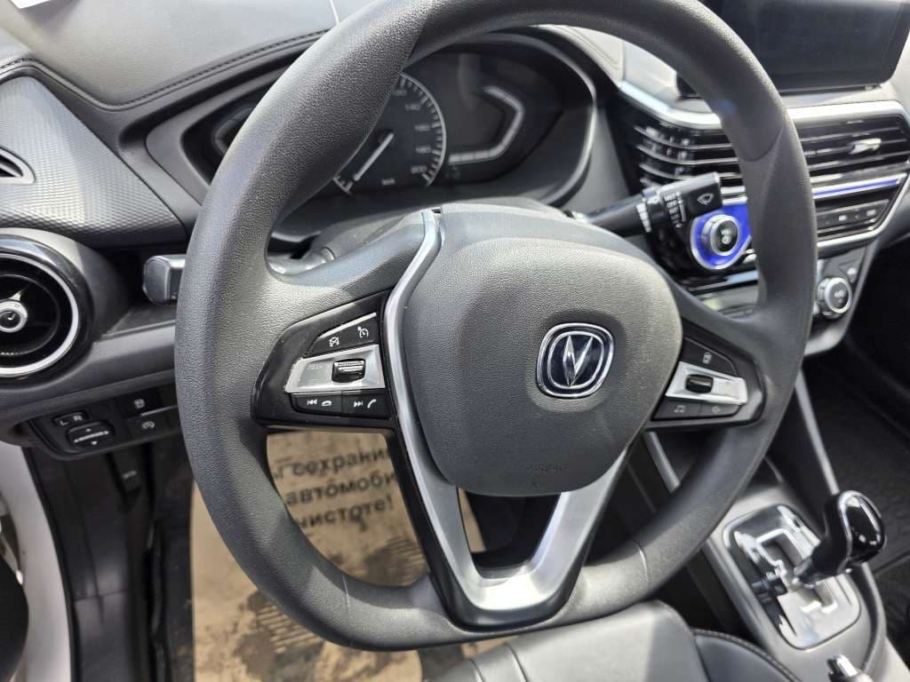 Changan Alsvin - 5