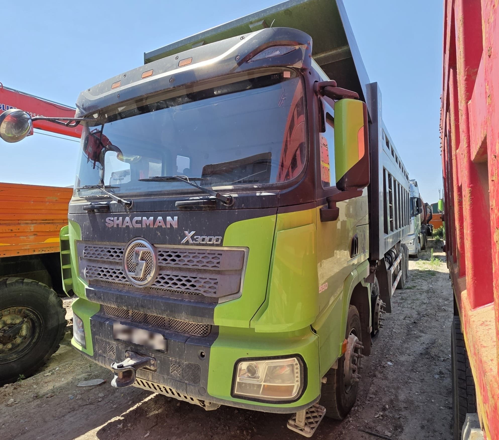Shacman (Shaanxi) SX* 8x4 Самосвал - 1