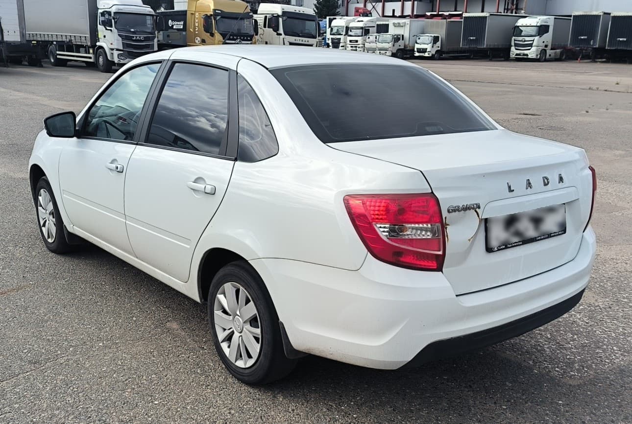 Lada Granta лифтбек - 4