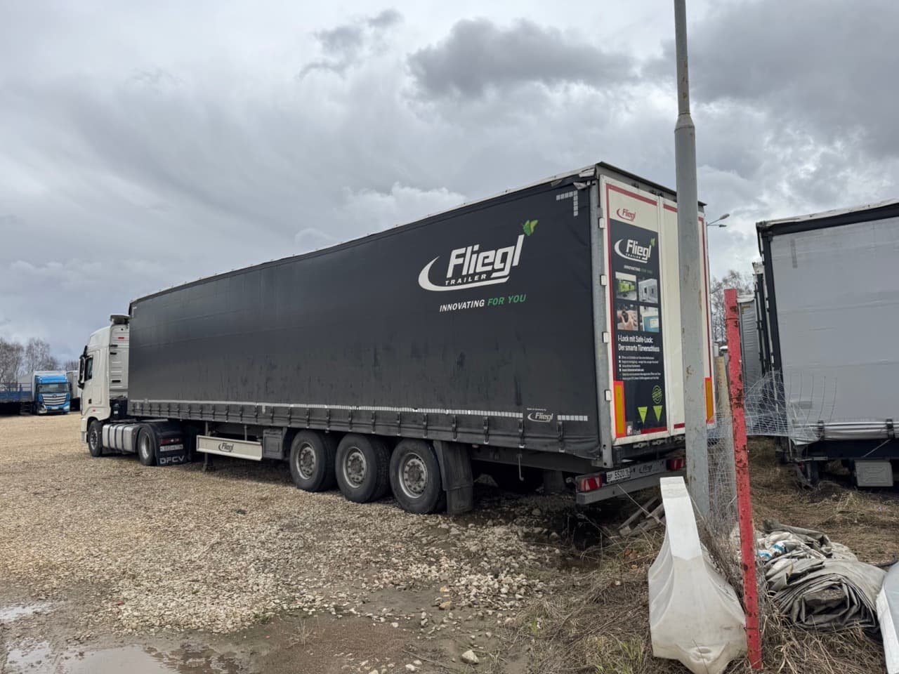 Fliegl SDS* Полуприцеп шторный - 4