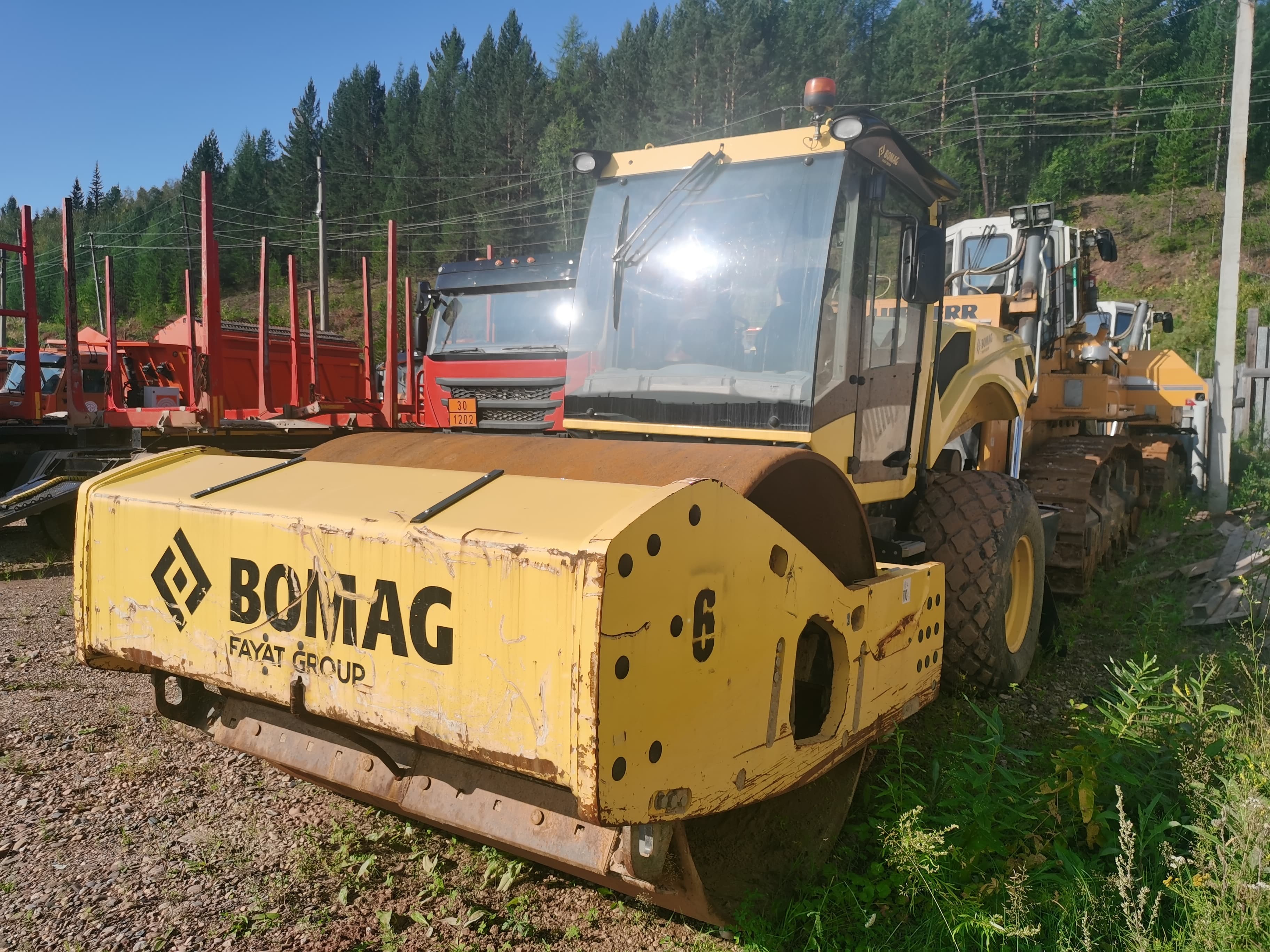 Bomag BW 220 Каток - 1