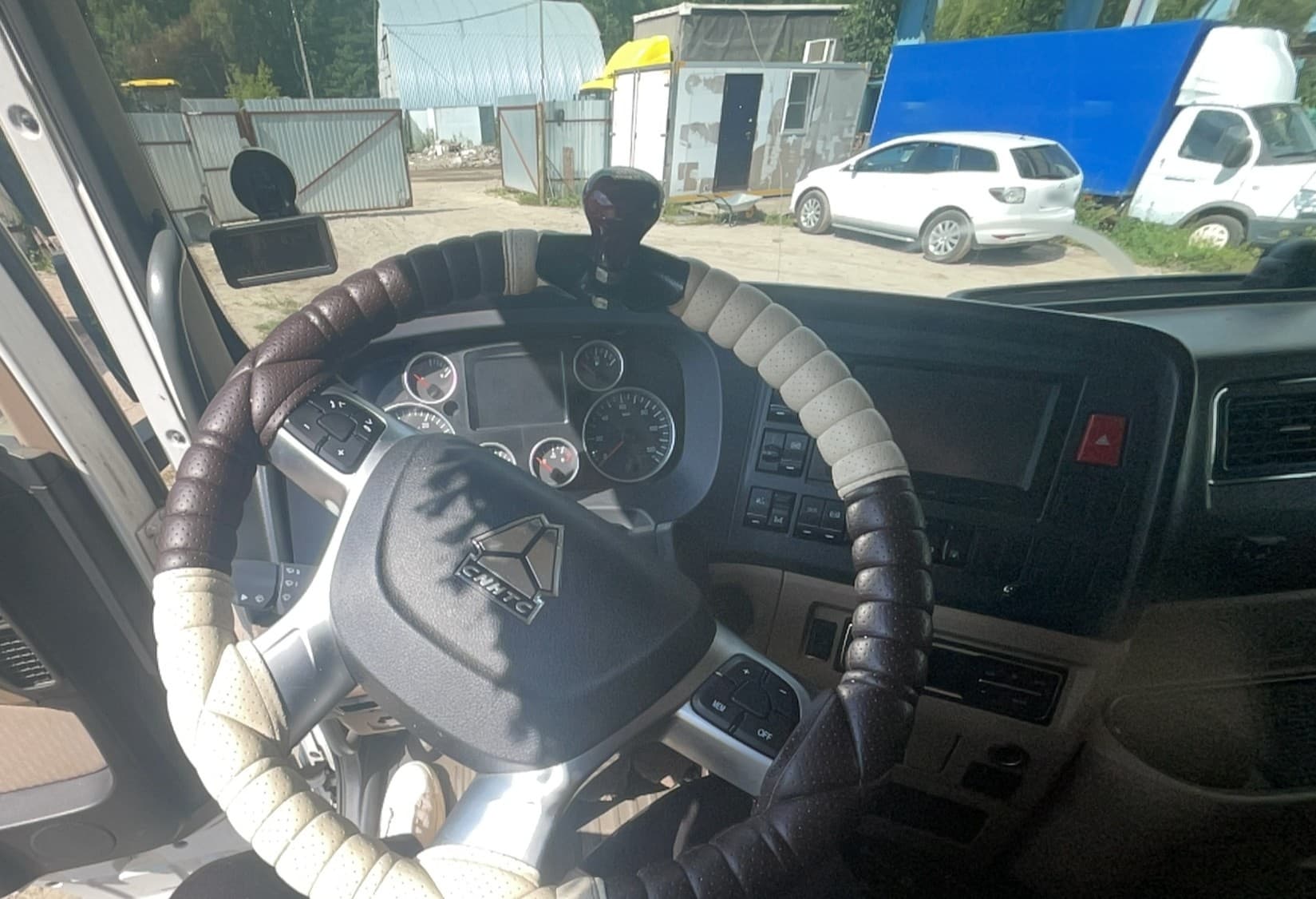 Автомеханический Завод 6765* на шасси Howo T5G 4x2 Бортовой (Евроборт) - 5