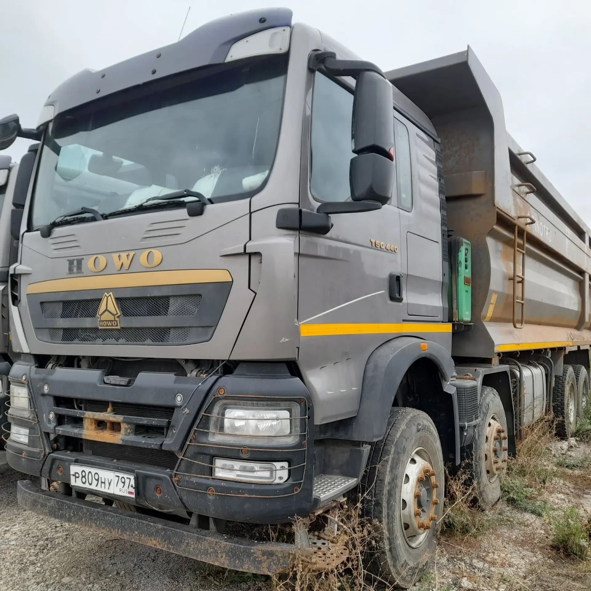 Howo T5G 8x4 Самосвал - 1