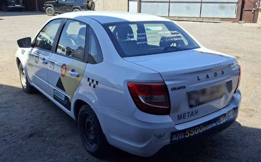 Lada Granta седан - 4