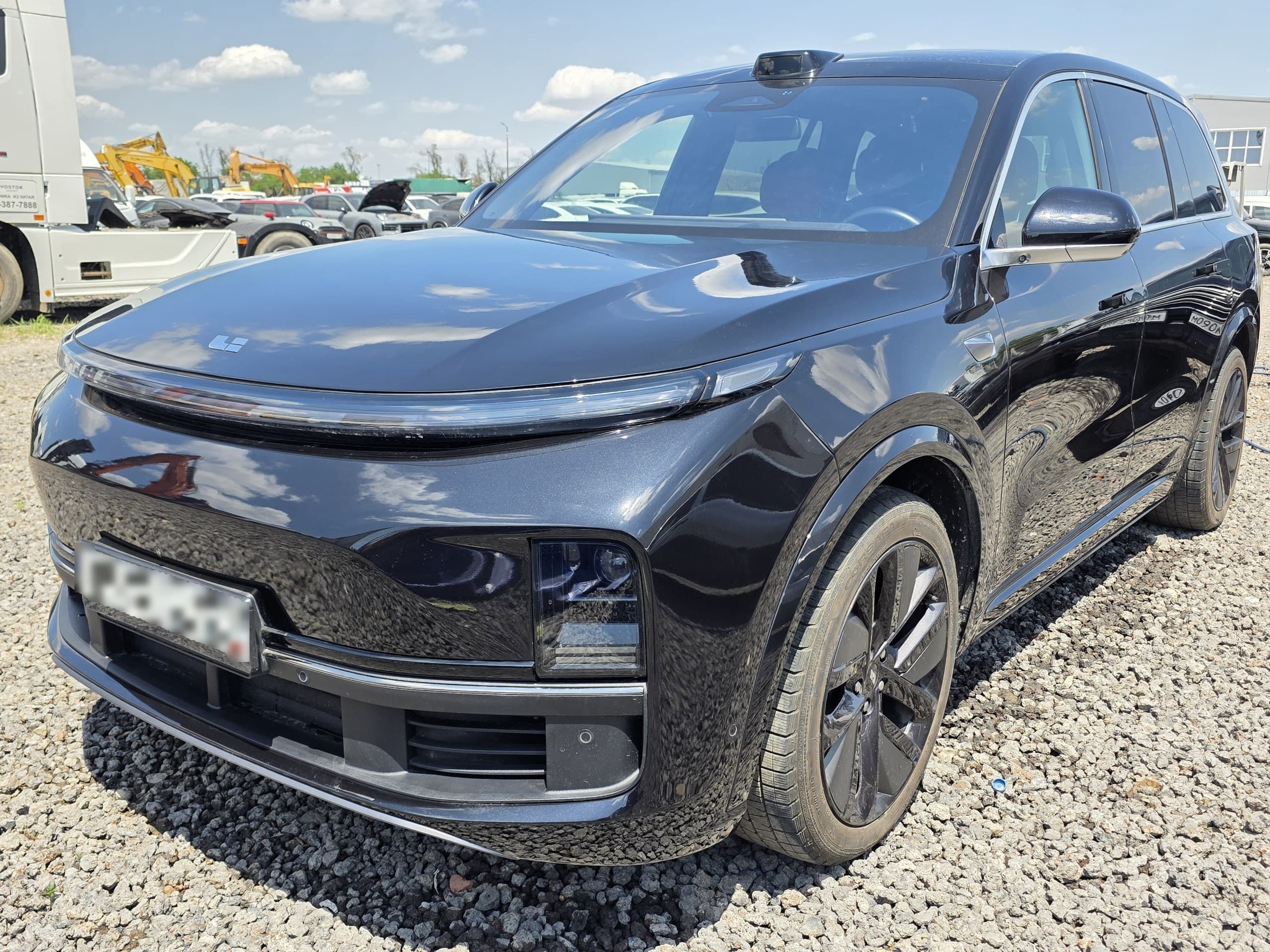 Li (Lixiang) L9 - 1