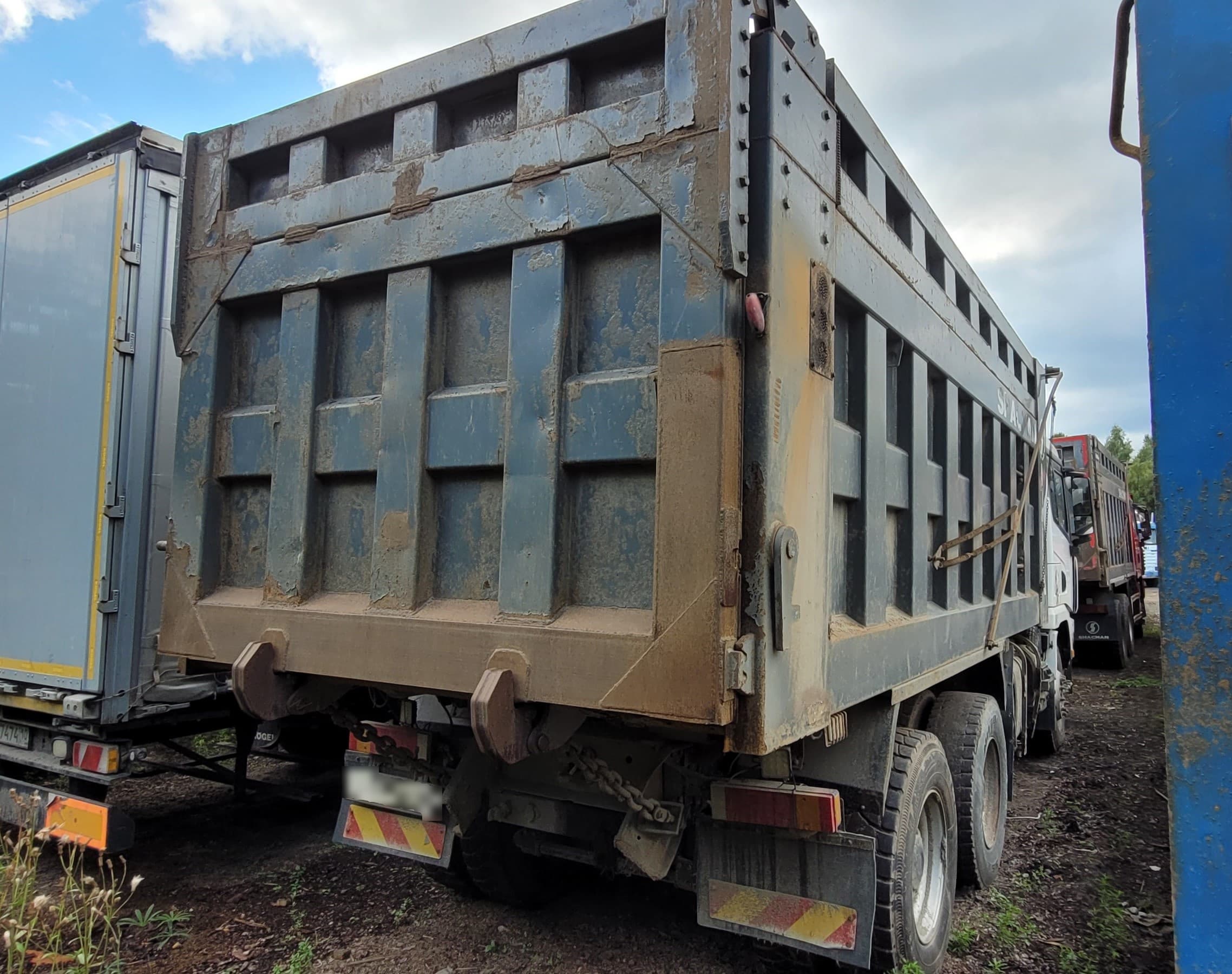 Shacman (Shaanxi) SX* 6x4 Самосвал - 3