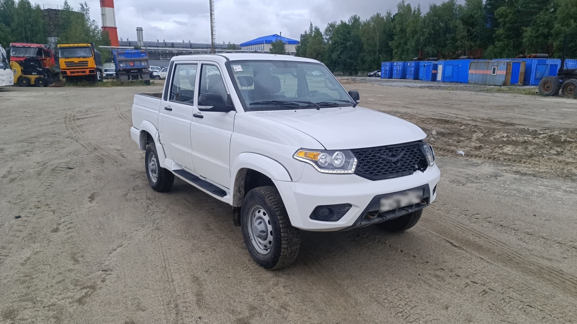 UAZ Pickup - 2