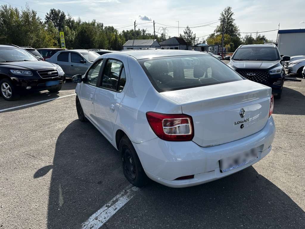 Renault Logan II - 4