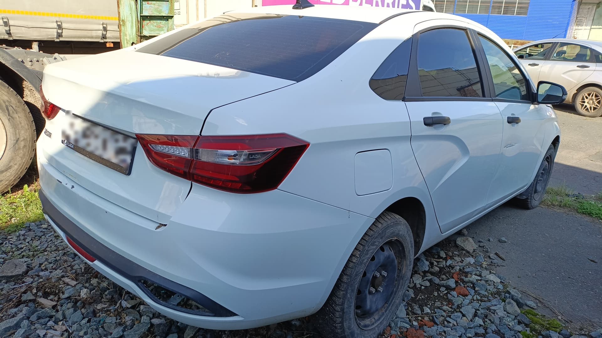 Lada Vesta седан - 3