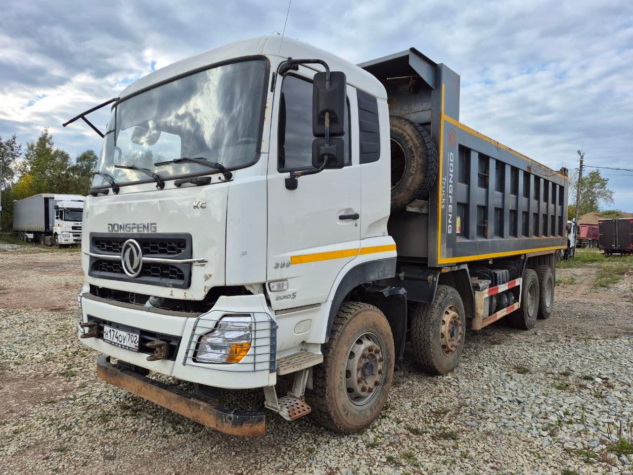 Dongfeng KC 8x4 Самосвал - 1