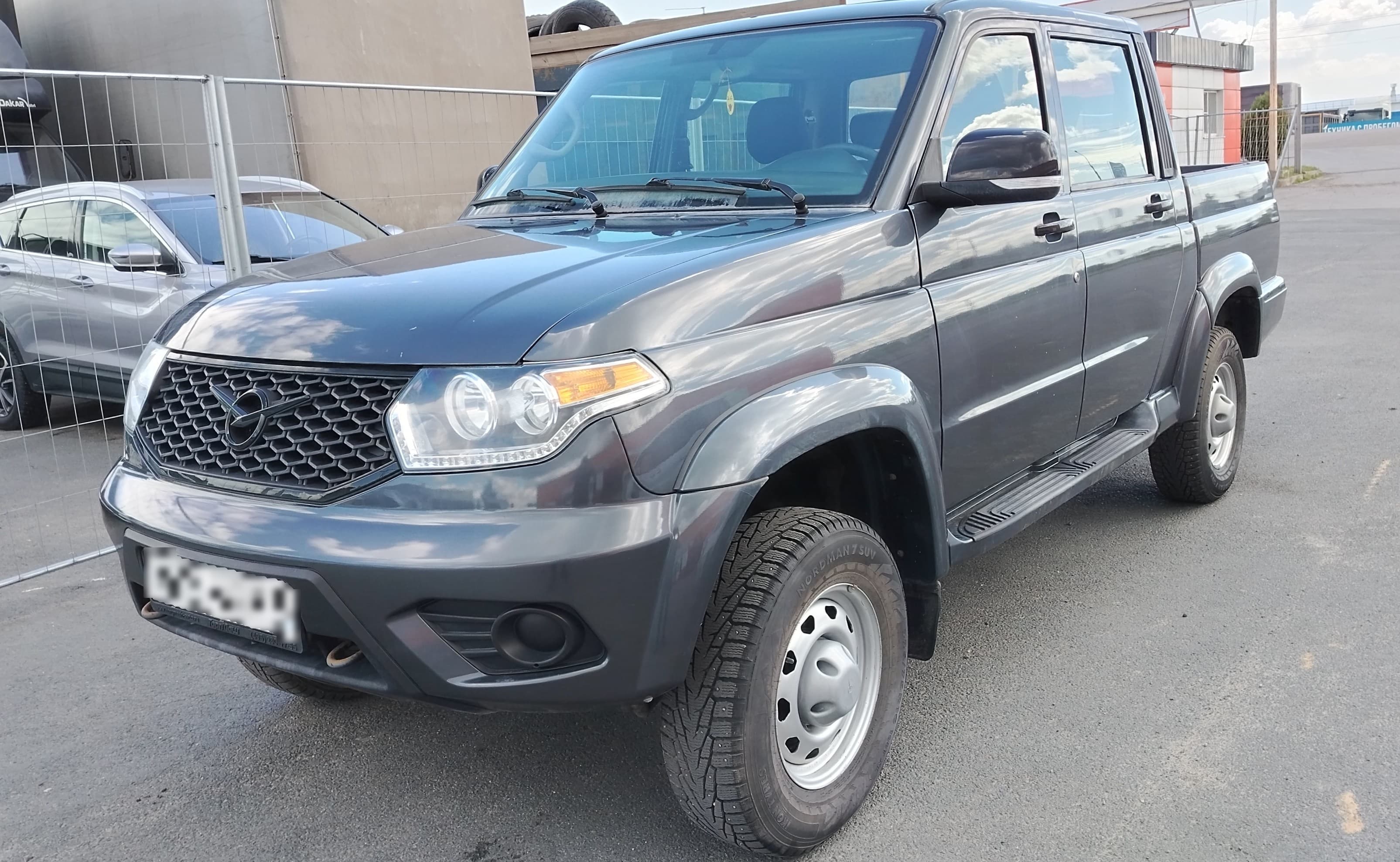UAZ Pickup - 1