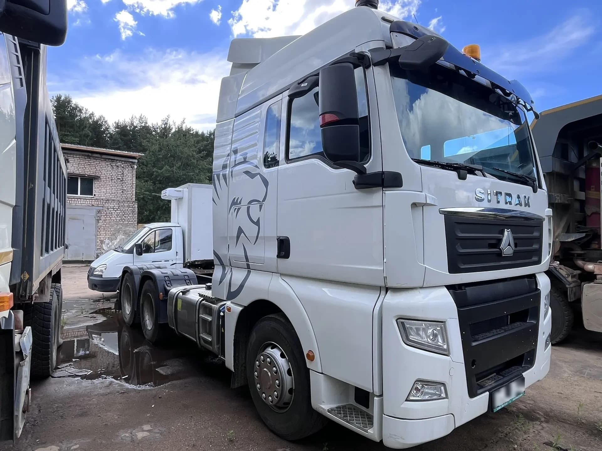 Sitrak C7H 6x4 Седельный тягач - 2