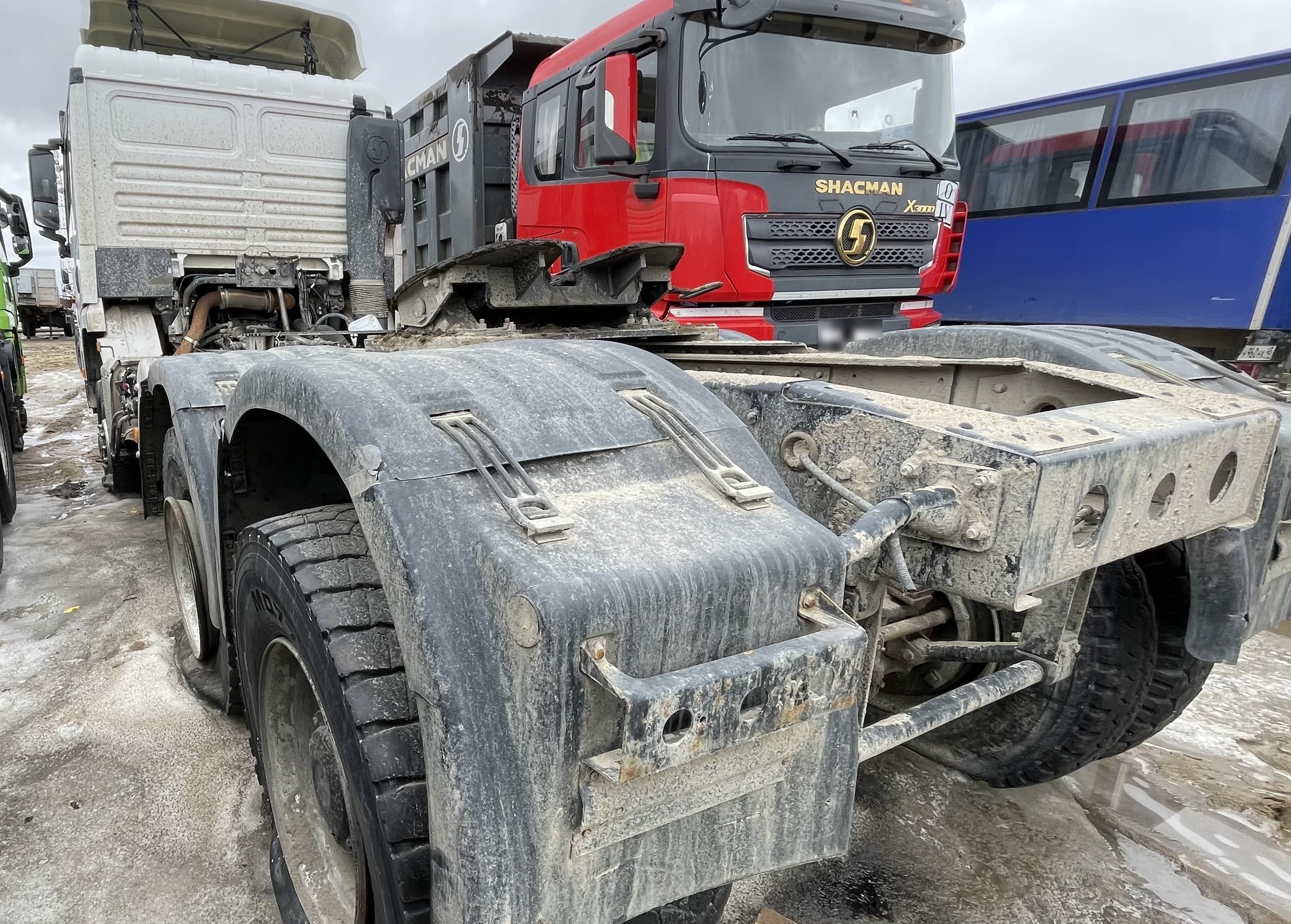 Shacman (Shaanxi) SX* 6x6 Седельный тягач - 4