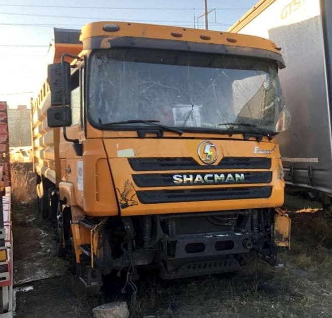 Shacman (Shaanxi) SX3318DT366 8x4 Самосвал - 2