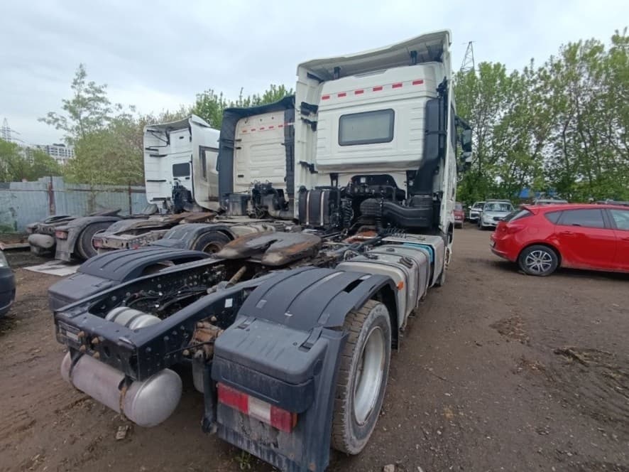Foton AUMAN Galaxy 4x2 Седельный тягач - 3
