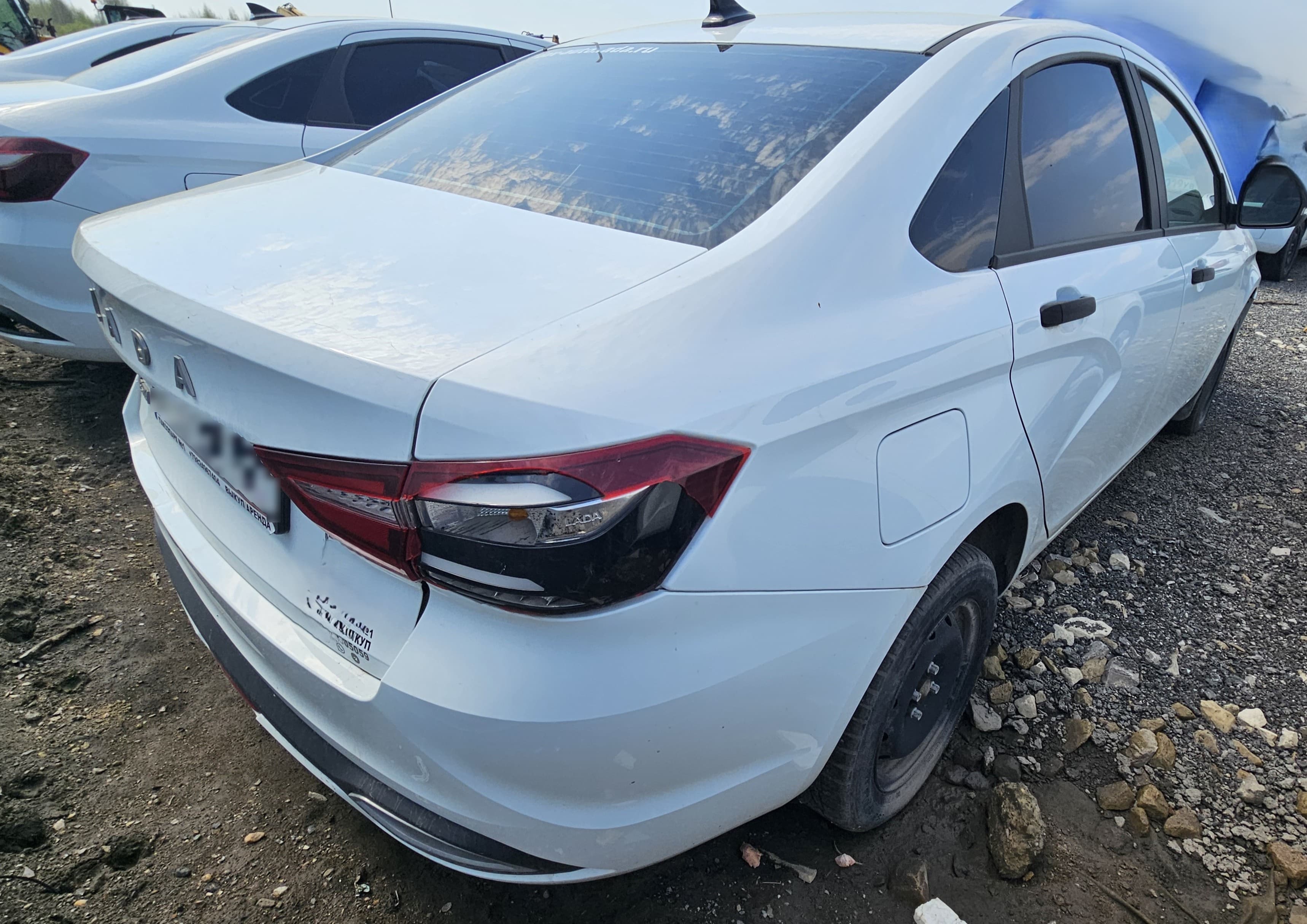 Lada Vesta седан - 3