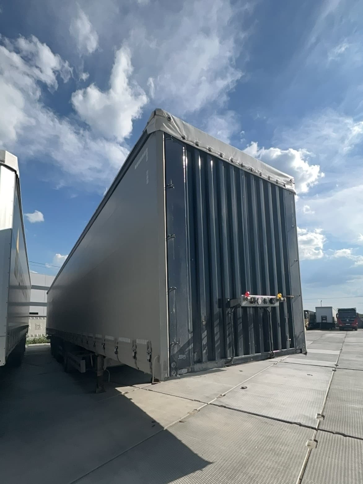 Тонар 97882 Полуприцеп шторный - 2