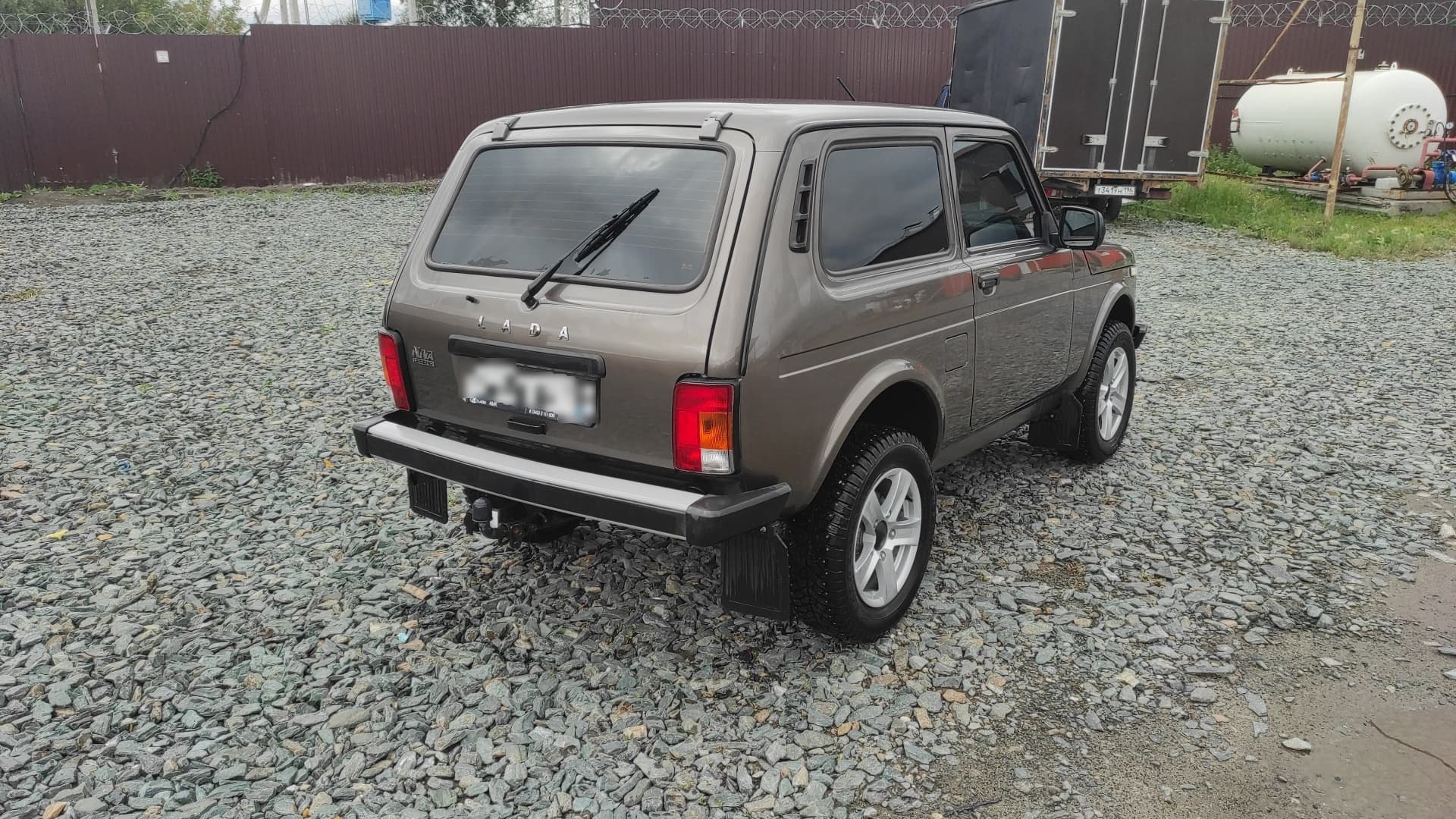 Lada Niva Legend 3 дв - 3
