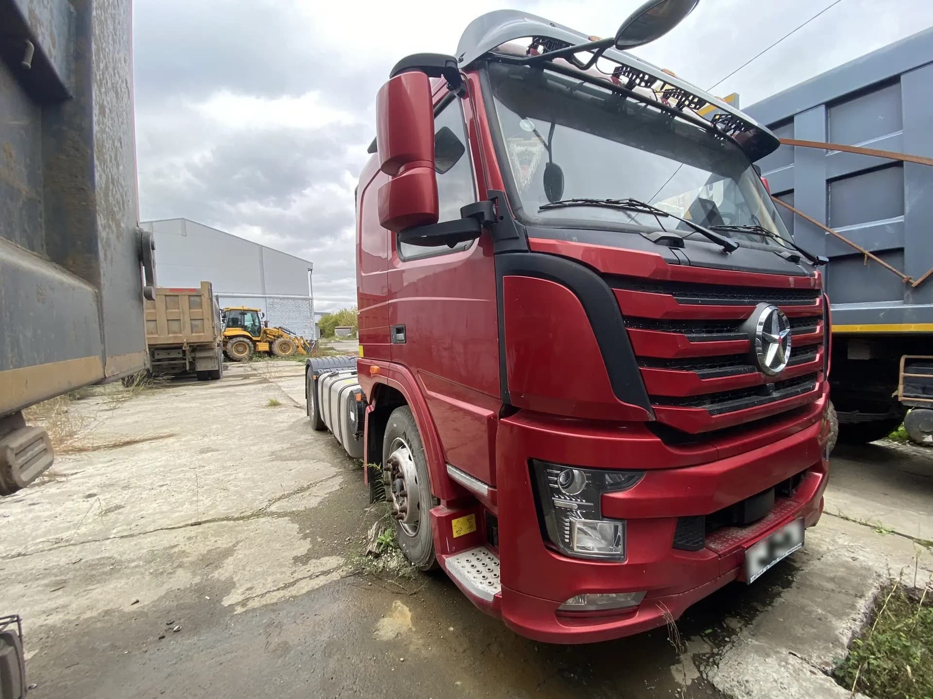Dayun CGC4180 4x2 Седельный тягач - 2