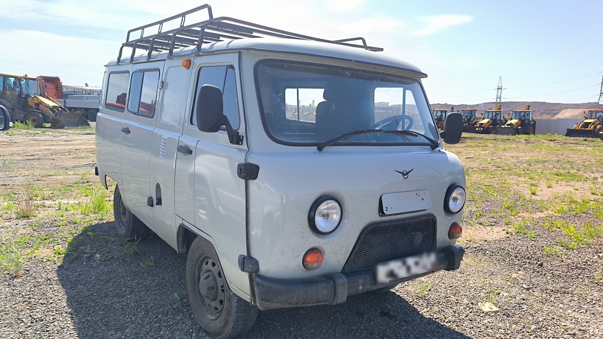 UAZ 3909* Грузопассажирский - 2