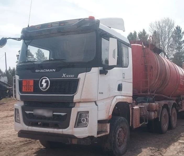 Shacman (Shaanxi) SX* 6x6 Седельный тягач - 1