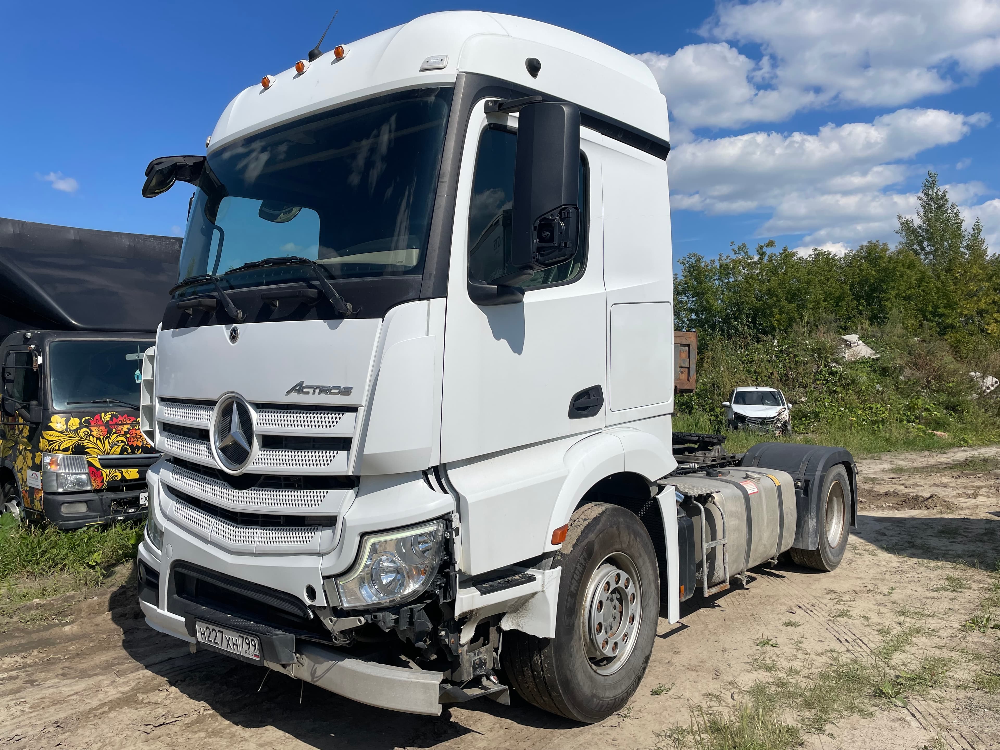 Mercedes-Benz Actros 4x2 Седельный тягач - 1