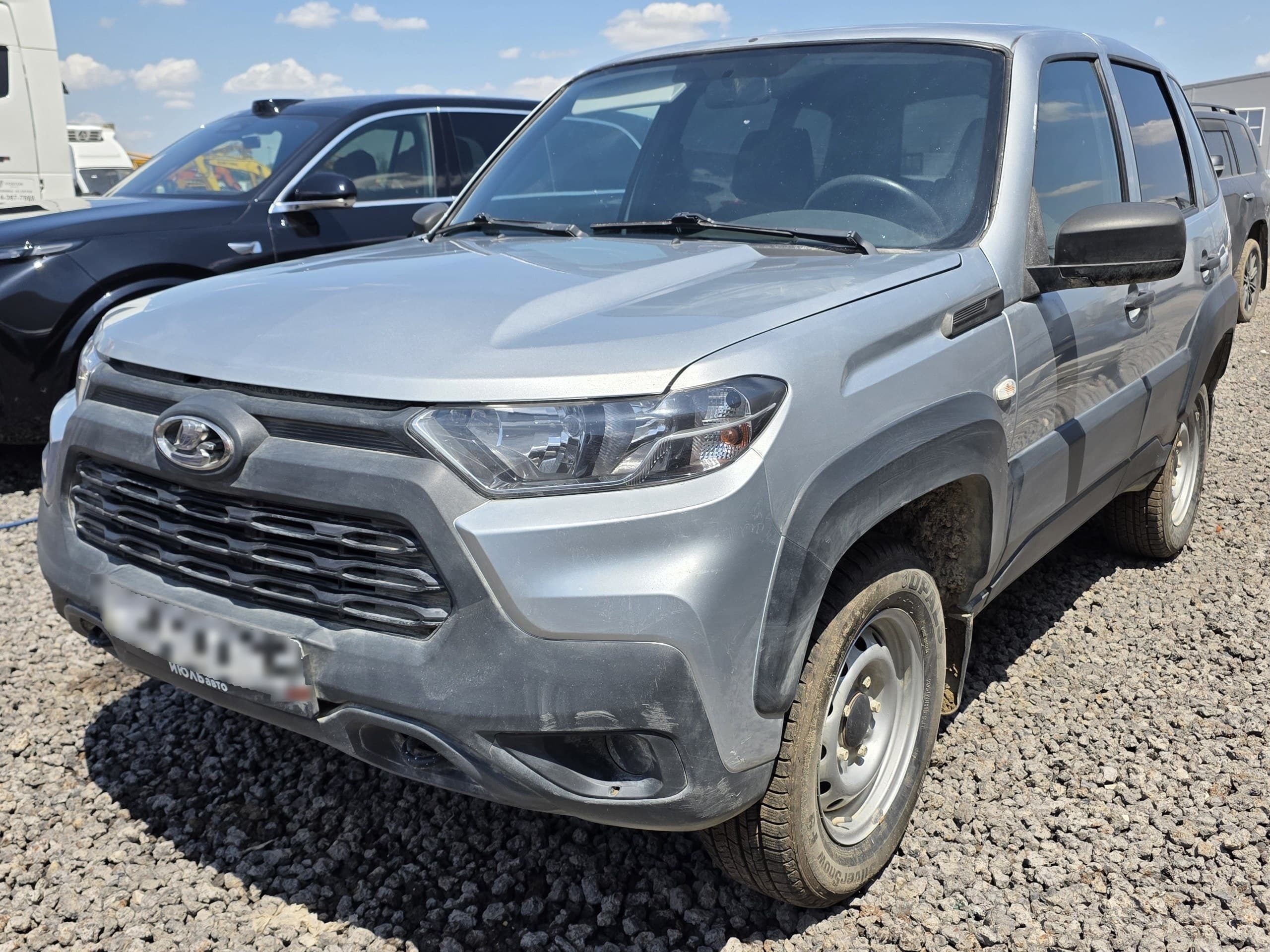 Lada Niva Travel - 1