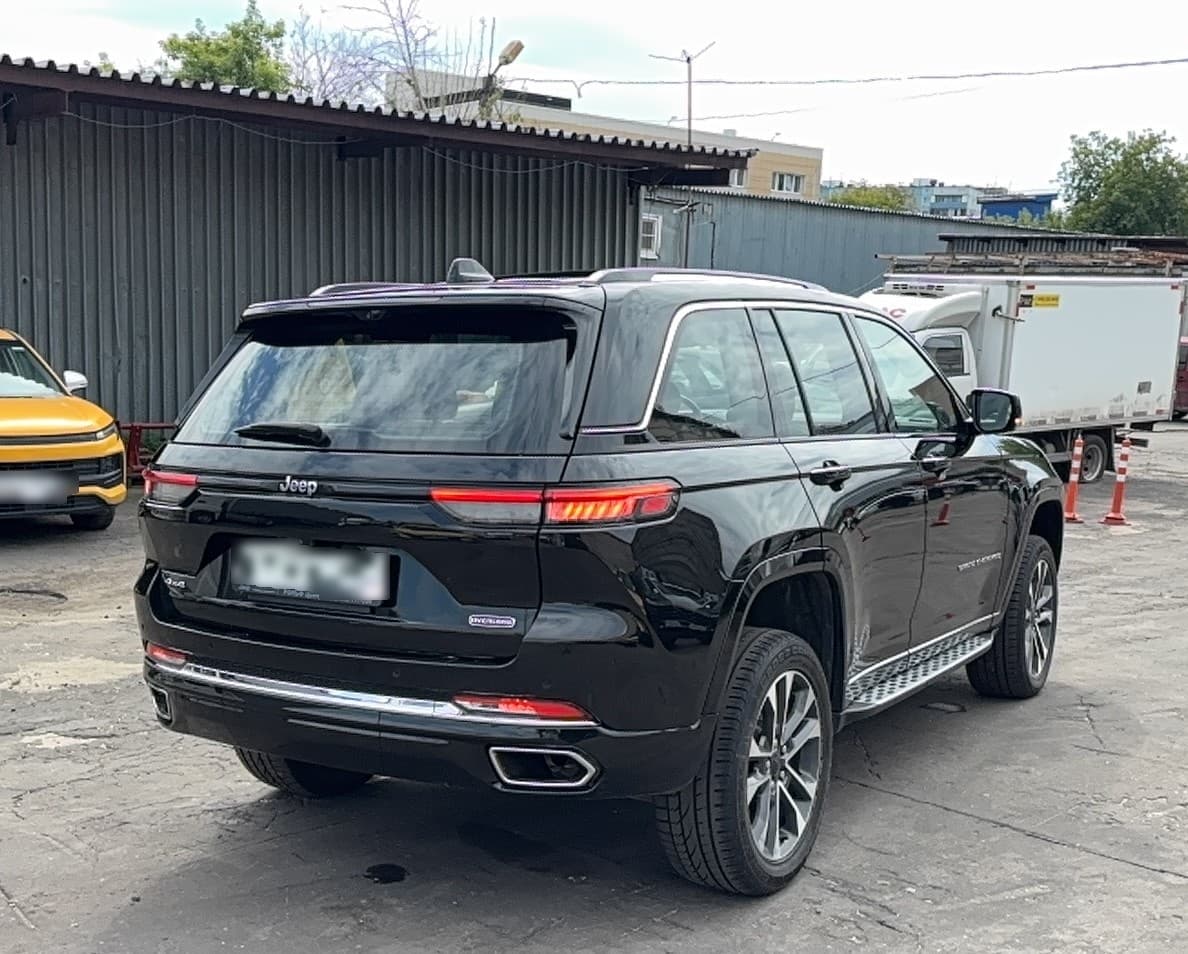 Jeep Grand Cherokee - 3