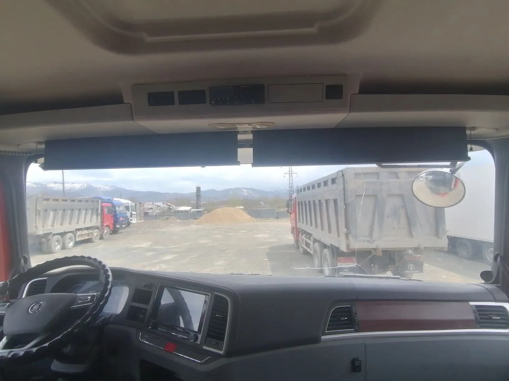 Shacman (Shaanxi) SX* 8x4 Самосвал - 5