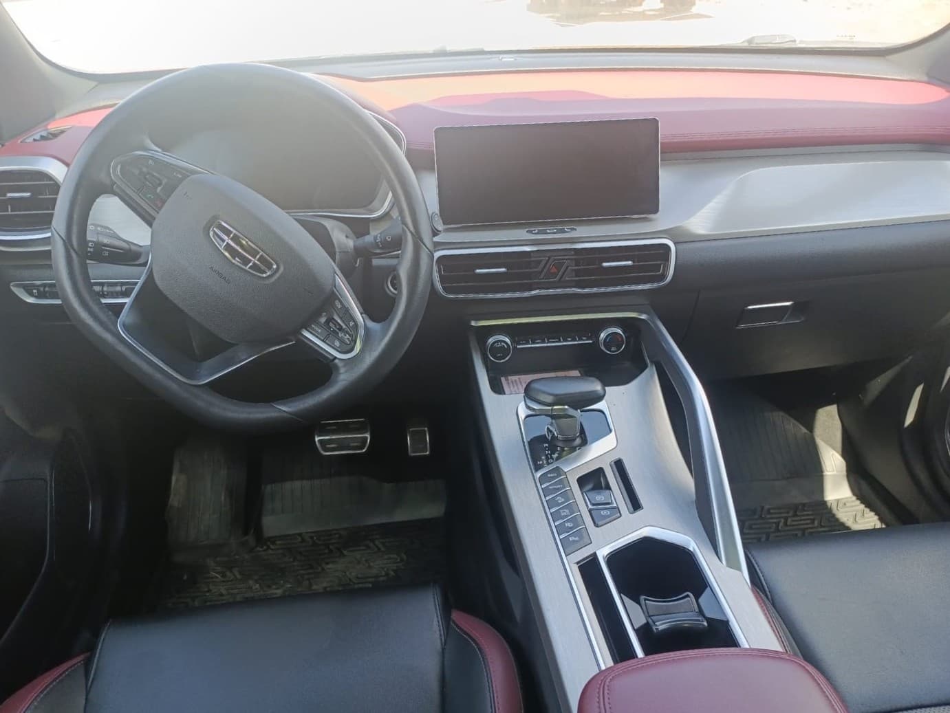 Geely Coolray - 5