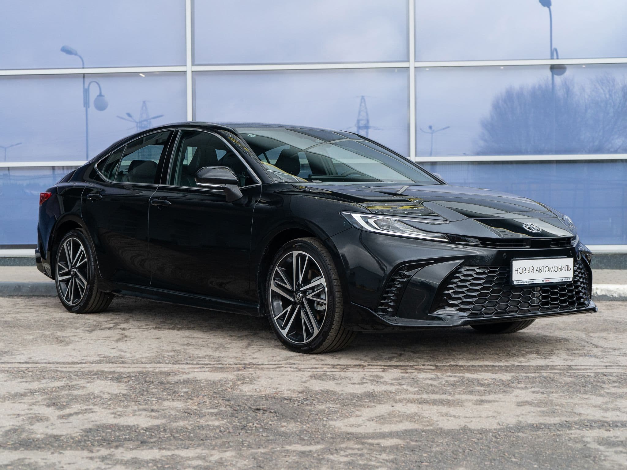 Toyota Camry - 1