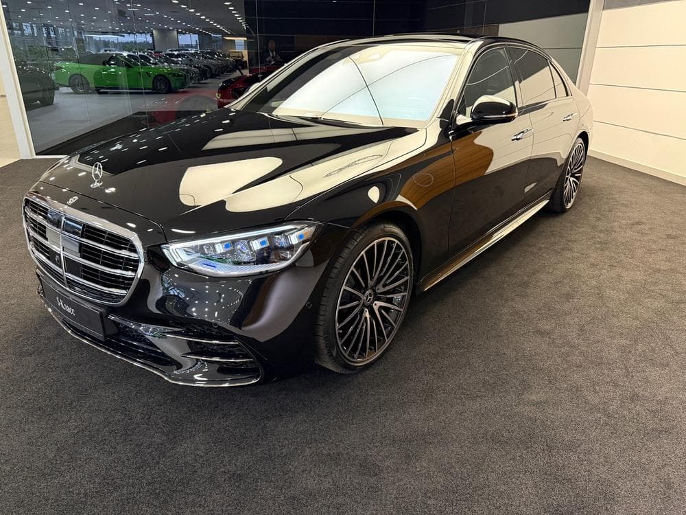 Mercedes-Benz S седан - 1